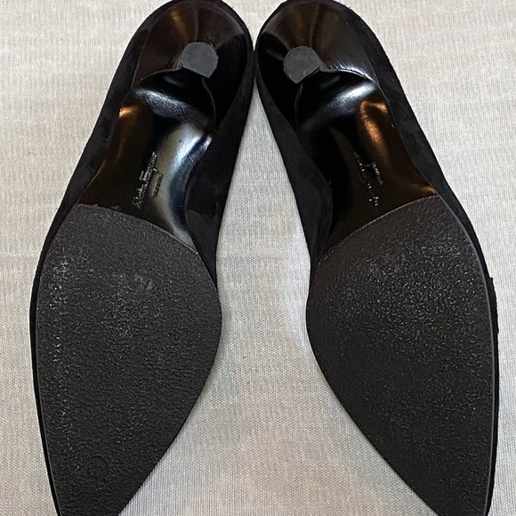 Salvatore Ferragamo Black Suede Smart Kitten Heel - Picture 4 of 7